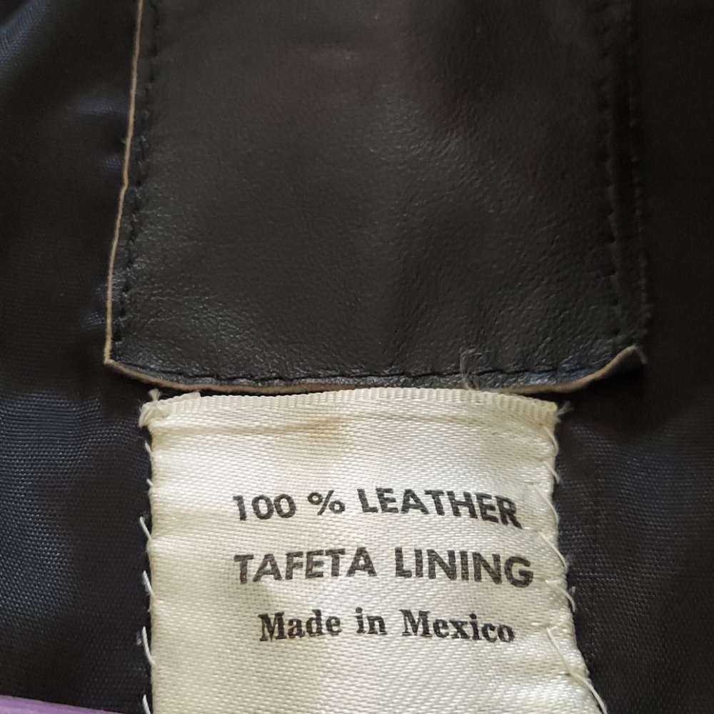 Leather jacket - Picture 3 of 3